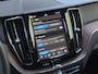 Volvo XC60 2.0 T6 Plug-in hybrid AWD Ultimate Dark | Luchtvering | Trekhaak | 360 Cam | Stoelventilatie | Pano | Memory