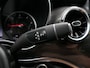 Mercedes-Benz V-klasse 300d Lang DC Avantgarde Edition | 360°-camera | Stoelventilatie | Burmester | Trekhaak | 19-inch | Full-LED | Elektrische schuifdeuren + achterklep | Stoelverwarming | Dodehoek detectie