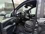 Mercedes-Benz V-klasse 300d Lang DC Avantgarde Edition | 360°-camera | Stoelventilatie | Burmester | Trekhaak | 19-inch | Full-LED | Elektrische schuifdeuren + achterklep | Stoelverwarming | Dodehoek detectie