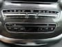 Mercedes-Benz V-klasse 300d Lang DC Avantgarde Edition | 360°-camera | Stoelventilatie | Burmester | Trekhaak | 19-inch | Full-LED | Elektrische schuifdeuren + achterklep | Stoelverwarming | Dodehoek detectie