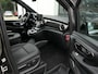 Mercedes-Benz V-klasse 300d Lang DC Avantgarde Edition | 360°-camera | Stoelventilatie | Burmester | Trekhaak | 19-inch | Full-LED | Elektrische schuifdeuren + achterklep | Stoelverwarming | Dodehoek detectie