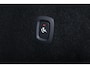 Volvo XC60 T6 Recharge AWD Plus Dark Panorama/schuifdak - IntelliSafe Assist & Surround - 360º Camera - Harman/Kardon audio - Adaptieve LED koplampen - Verwarmde voorstoelen, stuur & achterbank - Parkeersensoren voor & achter - Elektr. bedienb. voorstoelen met geheugen - Head up display - Extra getint glas - Inklapbare trekhaak - 19' LMV