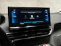 Peugeot 5008 1.2 PureTech Allure Sport 7 Persoons (APPLE CARPLAY, GROOT NAVI, STOELVERWARMING, LEDER, 360 CAMERA, SPORTSTOELEN, LANE ASSIST, GETINT GLAS, CRUISE, NIEUWSTAAT)