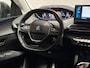 Peugeot 5008 1.2 PureTech Allure Sport 7 Persoons (APPLE CARPLAY, GROOT NAVI, STOELVERWARMING, LEDER, 360 CAMERA, SPORTSTOELEN, LANE ASSIST, GETINT GLAS, CRUISE, NIEUWSTAAT)