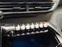 Peugeot 5008 1.2 PureTech Allure Sport 7 Persoons (APPLE CARPLAY, GROOT NAVI, STOELVERWARMING, LEDER, 360 CAMERA, SPORTSTOELEN, LANE ASSIST, GETINT GLAS, CRUISE, NIEUWSTAAT)