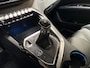 Peugeot 5008 1.2 PureTech Allure Sport 7 Persoons (APPLE CARPLAY, GROOT NAVI, STOELVERWARMING, LEDER, 360 CAMERA, SPORTSTOELEN, LANE ASSIST, GETINT GLAS, CRUISE, NIEUWSTAAT)