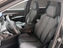 Peugeot 5008 1.2 PureTech Allure Sport 7 Persoons (APPLE CARPLAY, GROOT NAVI, STOELVERWARMING, LEDER, 360 CAMERA, SPORTSTOELEN, LANE ASSIST, GETINT GLAS, CRUISE, NIEUWSTAAT)