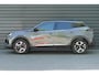 Peugeot e-2008 EV 54KWH ALLURE AVANTAGE AUTOMAAT / NAVI / CLIMA / CAMERA V+A / 17"LMV / KEYLESS / 8 JAAR GARANTIE / FULL-LED / PDC / ADAPT. CRUISECONTROL / 1E EIGENAAR / SCHITTERENDE STAAT !!