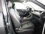 Toyota RAV4 2.5 Hybrid AWD Bi-Tone | Apple Carplay/Android Auto | Trekhaak | 1650KG Trekvermogen | Parkeersensoren | JBL Audio | 360Camera |