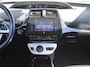 Toyota Prius 1.8 Executive | Trekhaak | Stoelverwarming | Camera | Leer | Dodehoek detectie | JBL audio | HUD | 17” LM | Navi | LED | Cruise adapt. | Incl. winterset |