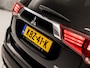 Mitsubishi Outlander 2.0 PHEV Deluxe 204Pk Automaat (SCHUIFDAK, NAVIGATIE, LEDER, 360 CAMERA, GETINT GLAS, STUUR/STOELVERWARMING, ADAPTIVE CRUISE, NIEUWE APK, NIEUWSTAAT)