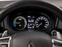 Mitsubishi Outlander 2.0 PHEV Deluxe 204Pk Automaat (SCHUIFDAK, NAVIGATIE, LEDER, 360 CAMERA, GETINT GLAS, STUUR/STOELVERWARMING, ADAPTIVE CRUISE, NIEUWE APK, NIEUWSTAAT)