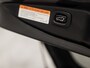 Mitsubishi Outlander 2.0 PHEV Deluxe 204Pk Automaat (SCHUIFDAK, NAVIGATIE, LEDER, 360 CAMERA, GETINT GLAS, STUUR/STOELVERWARMING, ADAPTIVE CRUISE, NIEUWE APK, NIEUWSTAAT)