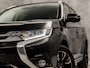 Mitsubishi Outlander 2.0 PHEV Deluxe 204Pk Automaat (SCHUIFDAK, NAVIGATIE, LEDER, 360 CAMERA, GETINT GLAS, STUUR/STOELVERWARMING, ADAPTIVE CRUISE, NIEUWE APK, NIEUWSTAAT)