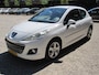Peugeot 207 1.6 VTi Première zeer mooi en lux met trekhaak apk 17-12-2026