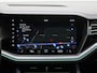 Volkswagen Touareg 3.0 TSi eHybrid 4MOTION R Origineel Nederlands | 1e Eigenaar | Luchtvering | Comfort Pakket | Multimedia Pakket | Trekhaak elektrisch inklapbaar incl. Trailer Assist' | Zijruiten van gelaagd veiligheidsglas; geluiddempend; achterruit en zijruiten achter getint | Servosluiting portieren