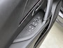 Peugeot 2008 GT 130pk Automaat | Navigatie | Climate Control | Cruise Control | Achteruitrijcamera | LED | 17" LMV | Apple Carplay/Android Auto |
