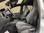 Volkswagen Golf 1.5 eTSI R-Line Business 2024 IQ-LIGHT PANO CAMERA