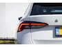 Skoda Octavia Combi 1.0 E-TSI Business Plus Digitaal dashboard | Trekhaak | Half ledere bekleding | Camera | Stoelverwarming\stuurverwarming | pdc