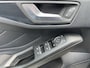 Ford Focus 1.0 EcoBoost 125pk H6 ST Line Business Navigatie Stoel- stuurverwarming Camera Voorruit verwarming