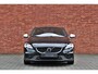 Volvo V40 T3 Polar+ Sport | Panoramadak | Stoelverwarming | Afneembare trekhaak | Full led system | Extra getint glas | Achteruitrijcamera | Keyless entry | Climate control | 17 inch. lichtmetalen velgen