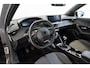 Peugeot 2008 1.2 PureTech 100 Allure | Camera Voor & Achter | Navigatie | All Season Banden | Climate Controle | Parkeersensoren | Apple Carplay & Android Auto |