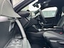 Peugeot 2008 1.2 PureTech 102PK Allure 6-bak | Halfleder | PDC | Apple Carplay/Android Auto | Cruise Control | Bluetooth | Rijstrook Correctie | Airco | Sensoren Rondom | Pianolak Interieur | Wi-Fi | LED | 17" LMV