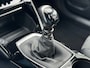 Peugeot 2008 1.2 PureTech 102PK Allure 6-bak | Halfleder | PDC | Apple Carplay/Android Auto | Cruise Control | Bluetooth | Rijstrook Correctie | Airco | Sensoren Rondom | Pianolak Interieur | Wi-Fi | LED | 17" LMV