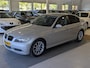 BMW 3-Serie 320i Business Line Automaat Airco, Cruise Control, Stuurbekrachtiging