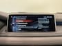 BMW X5 xDrive40e iPerformance High Executive Panoramadak Trekhaak Navigatie Apple Carplay Android Auto 360 camera Adaptive Cruise Control Stoelverwarming voor en achter Head-up-display Harman Kardon Dodehoek detectie Leder Climate Control parkeersensoren