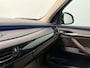 BMW X5 xDrive40e iPerformance High Executive Panoramadak Trekhaak Navigatie Apple Carplay Android Auto 360 camera Adaptive Cruise Control Stoelverwarming voor en achter Head-up-display Harman Kardon Dodehoek detectie Leder Climate Control parkeersensoren