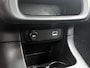 Citroën C3 Feel 83pk | Navigatie | Climate Control | Cruise Control | Parkeersensoren | Bluetooth | DAB+ radio | Apple CarPlay / Android Auto | Regensensor | Automatisch dimlicht | Multifunctioneel stuurwiel | Elektrisch inklapbare spiegels |