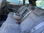 Volkswagen Tiguan 1.5 TSI 150pk DSG ACT Highline Business R R-line Panorama Trekhaak Assistentie pakket Navigatie 20" Velgen