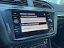 Volkswagen Tiguan 1.5 TSI 150pk DSG ACT Highline Business R R-line Panorama Trekhaak Assistentie pakket Navigatie 20" Velgen