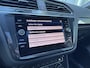 Volkswagen Tiguan 1.5 TSI 150pk DSG ACT Highline Business R R-line Panorama Trekhaak Assistentie pakket Navigatie 20" Velgen