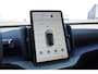 Volvo EX30 272PK Automaat Single Ext. Range Ultra 69 kWh Trekhaak / Adaptieve cruise control/ Panoramadak/ BLIS/ Parkeersensoren met 360 camera / Getint Glas / Stoel en stuurwielverwarming / Elektrische stoelen / Apple carplay / Elektrische achterklep / Keyless entry
