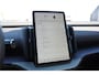 Volvo EX30 272PK Automaat Single Ext. Range Ultra 69 kWh Trekhaak / Adaptieve cruise control/ Panoramadak/ BLIS/ Parkeersensoren met 360 camera / Getint Glas / Stoel en stuurwielverwarming / Elektrische stoelen / Apple carplay / Elektrische achterklep / Keyless entry