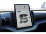Volvo EX30 272PK Automaat Single Ext. Range Ultra 69 kWh Trekhaak / Adaptieve cruise control/ Panoramadak/ BLIS/ Parkeersensoren met 360 camera / Getint Glas / Stoel en stuurwielverwarming / Elektrische stoelen / Apple carplay / Elektrische achterklep / Keyless entry