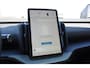 Volvo EX30 272PK Automaat Single Ext. Range Ultra 69 kWh Trekhaak / Adaptieve cruise control/ Panoramadak/ BLIS/ Parkeersensoren met 360 camera / Getint Glas / Stoel en stuurwielverwarming / Elektrische stoelen / Apple carplay / Elektrische achterklep / Keyless entry