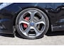Ford Fiesta 1.6 ST2 Achteruitrijcamera/Stoelverwarming/Automatische airco/Recaro sportstoelen/Licht metalen velgen/Bluetooth