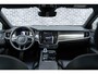 Volvo V90 2.0 T8 Plug-in Hybrid AWD Ultimate Dark | Luchtvering | Bowers Wilkins Audio | 360 Graden Camera | Panoramadak | Head-up Display | Sportstoelen | Elektrische Achterklep | Navigatie | Apple Carplay | Android Auto | Cruise Control Adaptief