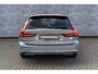 Volvo V90 2.0 T8 Plug-in Hybrid AWD Ultimate Dark | Luchtvering | Bowers Wilkins Audio | 360 Graden Camera | Panoramadak | Head-up Display | Sportstoelen | Elektrische Achterklep | Navigatie | Apple Carplay | Android Auto | Cruise Control Adaptief