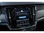 Volvo V90 2.0 T8 Plug-in Hybrid AWD Ultimate Dark | Luchtvering | Bowers Wilkins Audio | 360 Graden Camera | Panoramadak | Head-up Display | Sportstoelen | Elektrische Achterklep | Navigatie | Apple Carplay | Android Auto | Cruise Control Adaptief