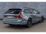 Volvo V90 2.0 T8 Plug-in Hybrid AWD Ultimate Dark | Luchtvering | Bowers Wilkins Audio | 360 Graden Camera | Panoramadak | Head-up Display | Sportstoelen | Elektrische Achterklep | Navigatie | Apple Carplay | Android Auto | Cruise Control Adaptief