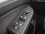 Volkswagen Golf 1.5 eHybrid Life Edition 204Pk DSG/AUTO | Panorama-dak | Achteruitrijcamera | Cruise control adaptief | Apple carplay android auto | Keyless entry/start | Parkeersensoren voor/achter | LED | DAB | 18"LMV