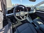 Volkswagen Golf 1.5 eHybrid Life Edition 204Pk DSG/AUTO | Panorama-dak | Achteruitrijcamera | Cruise control adaptief | Apple carplay android auto | Keyless entry/start | Parkeersensoren voor/achter | LED | DAB | 18"LMV