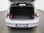 Volkswagen Golf 2.0 TSI GTI Clubsport 301 PK| Panoramadak | 19 Inch Velgen | LED Matrix | 3D Ledachterlichten | Black Style | Head-Up-Display | Achteruitrijcamera | Navigatie