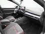 Volkswagen Golf 2.0 TSI GTI Clubsport 301 PK| Panoramadak | 19 Inch Velgen | LED Matrix | 3D Ledachterlichten | Black Style | Head-Up-Display | Achteruitrijcamera | Navigatie