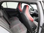 Volkswagen Golf 2.0 TSI GTI Clubsport 301 PK| Panoramadak | 19 Inch Velgen | LED Matrix | 3D Ledachterlichten | Black Style | Head-Up-Display | Achteruitrijcamera | Navigatie