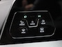 Volkswagen Golf 2.0 TSI GTI Clubsport 301 PK| Panoramadak | 19 Inch Velgen | LED Matrix | 3D Ledachterlichten | Black Style | Head-Up-Display | Achteruitrijcamera | Navigatie